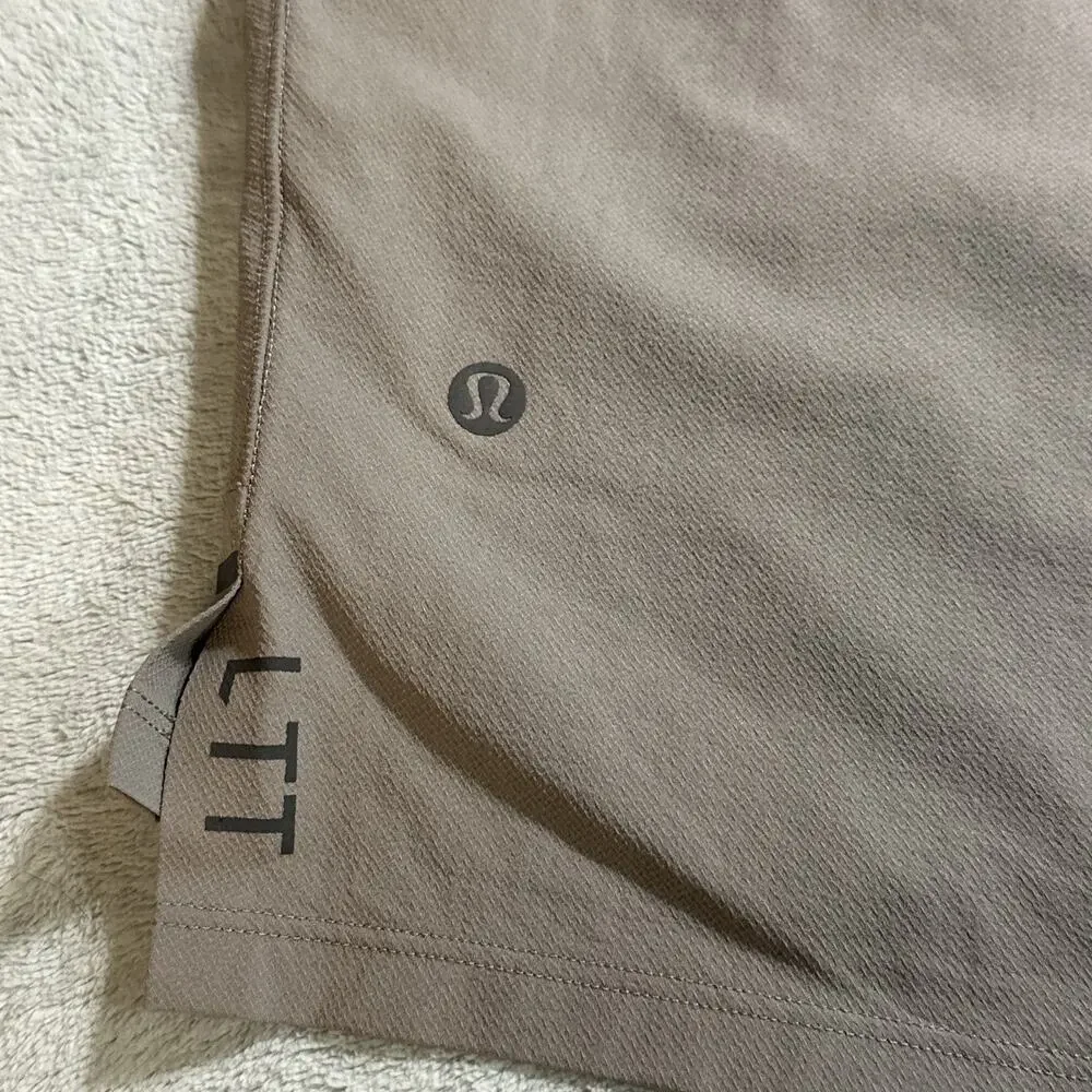Lululemon LTT Shorts Mens 2XL License to Train Performance Gray Gym Yoga L98